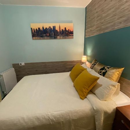 Hotel La Casa De Las Hadas La Reguda Zewnętrze zdjęcie