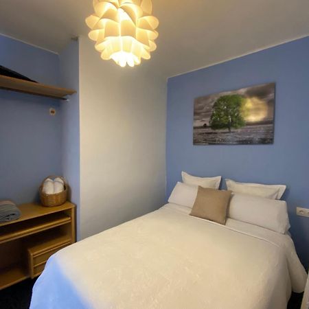 Hotel La Casa De Las Hadas La Reguda Zewnętrze zdjęcie