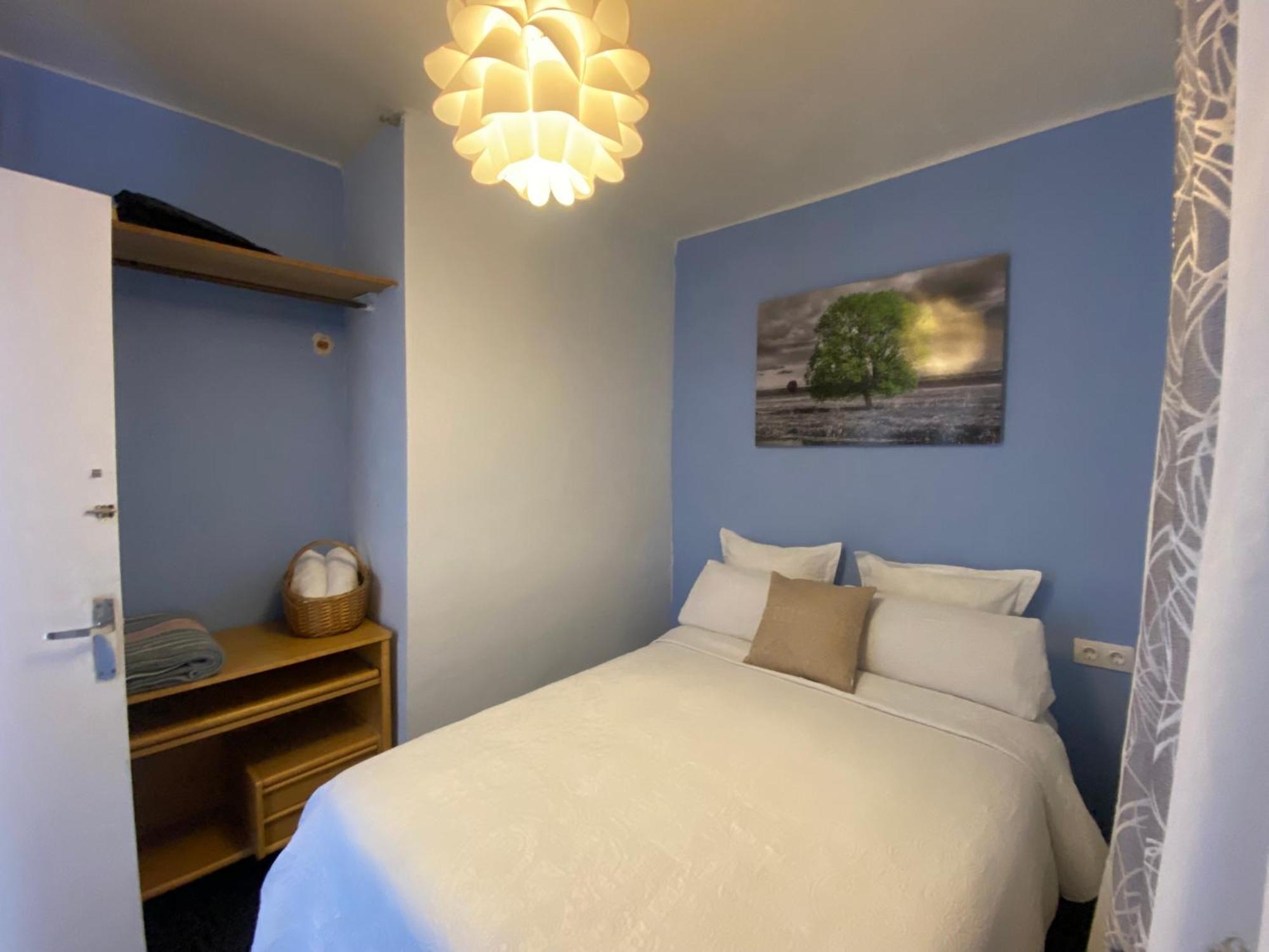 Hotel La Casa De Las Hadas La Reguda Zewnętrze zdjęcie